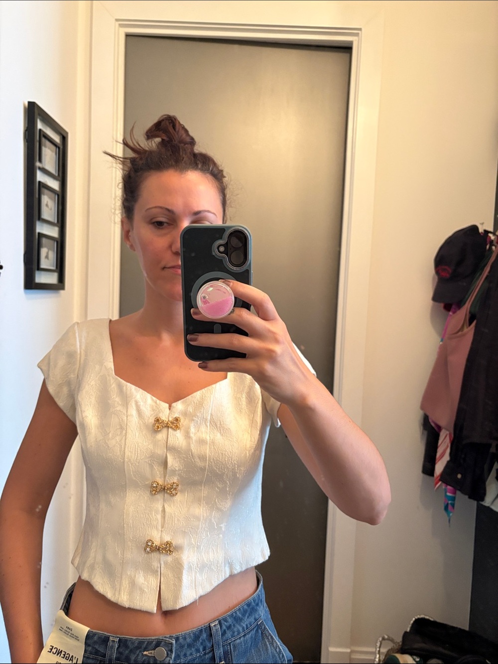 Vintage Cream 🎀 Embossed Short Sleeve Top with Gold Accent